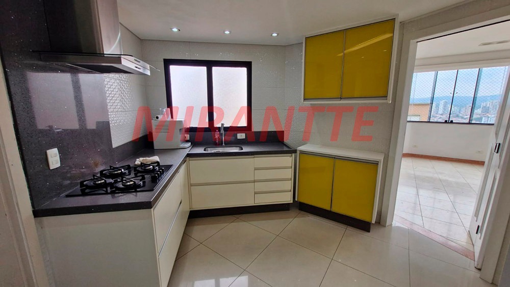 Cobertura de 221m² com 4 quartos em Água Fria