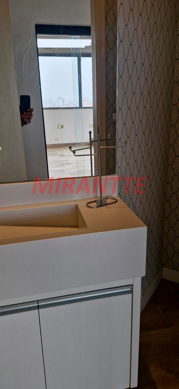 Cobertura de 221m² com 4 quartos em Água Fria