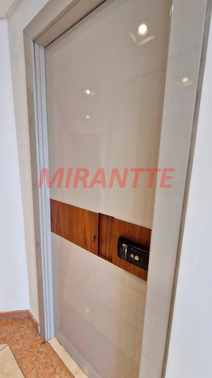 Cobertura de 221m² com 4 quartos em Água Fria