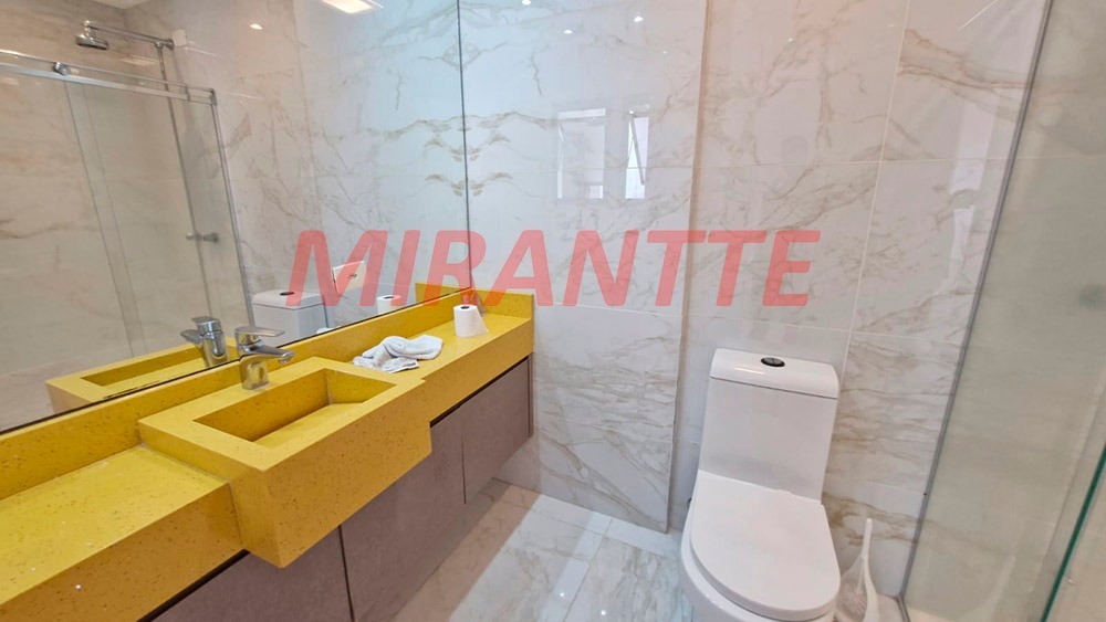 Cobertura de 221m² com 4 quartos em Água Fria