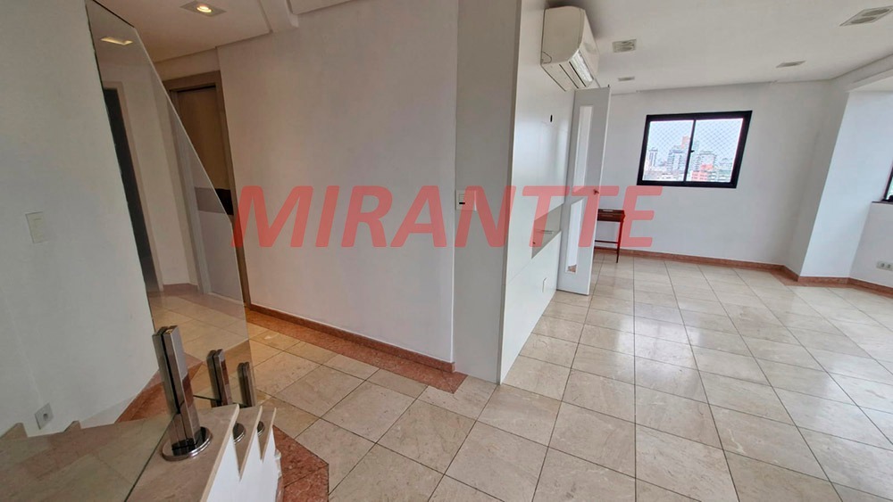 Cobertura de 221m² com 4 quartos em Água Fria