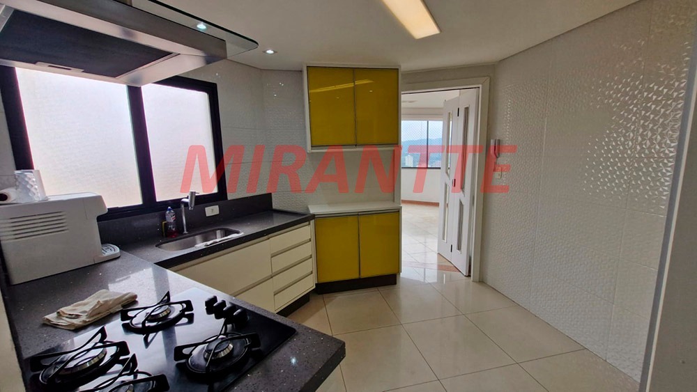Cobertura de 221m² com 4 quartos em Água Fria