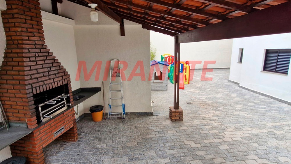 Cobertura de 221m² com 4 quartos em Água Fria