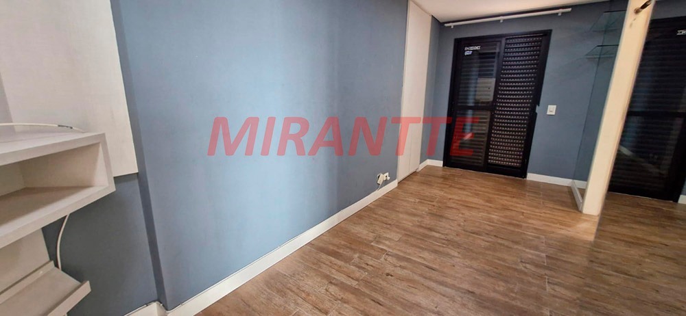 Cobertura de 221m² com 4 quartos em Água Fria
