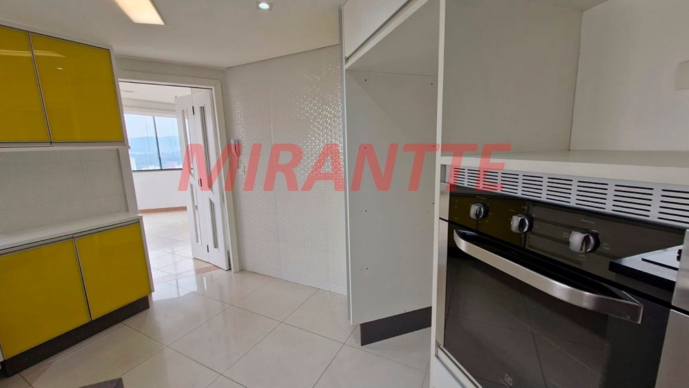 Cobertura de 221m² com 4 quartos em Água Fria