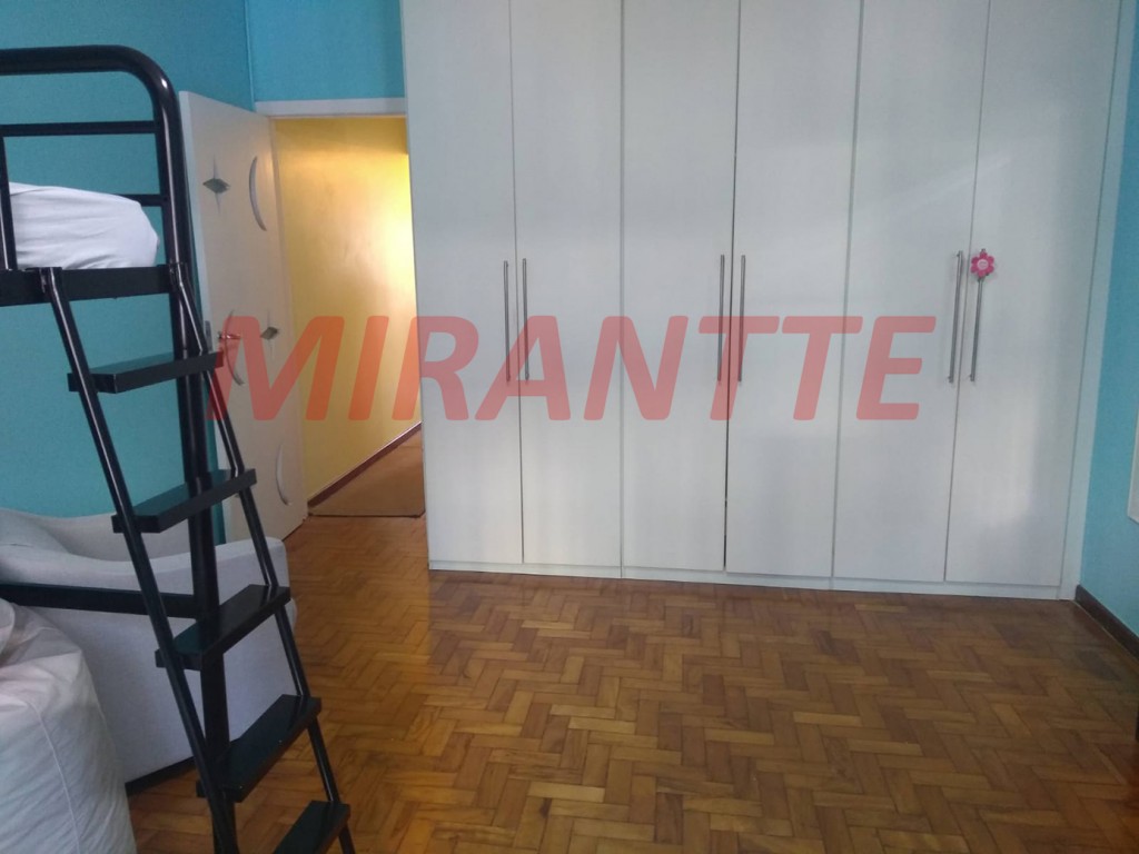 Sobrado de 180m² com 4 quartos em Santana