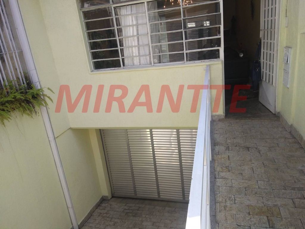Sobrado de 180m² com 4 quartos em Santana