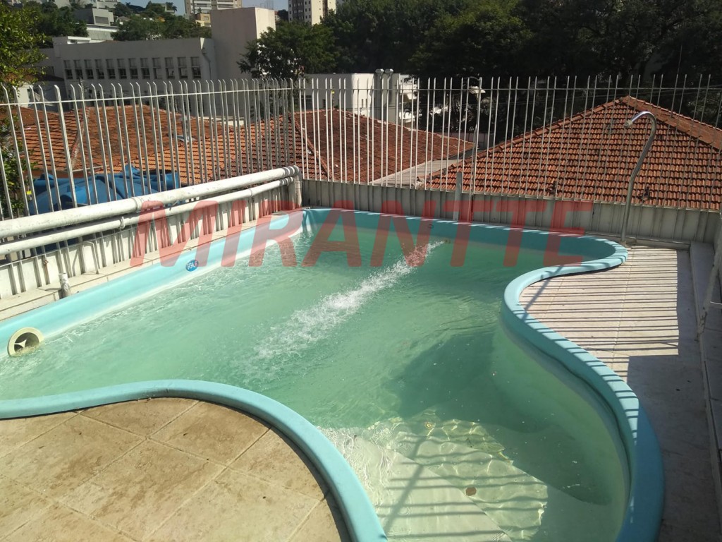 Sobrado de 180m² com 4 quartos em Santana