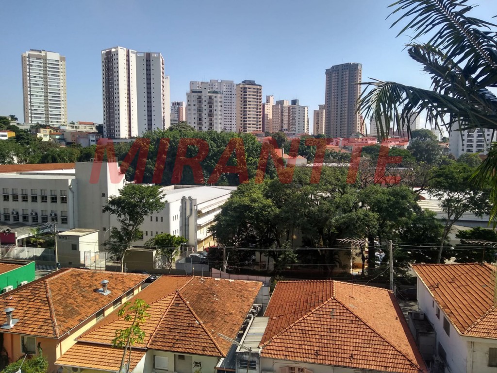 Sobrado de 180m² com 4 quartos em Santana