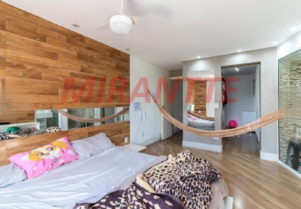 Sobrado de 260m² com 3 quartos em Santa Teresinha