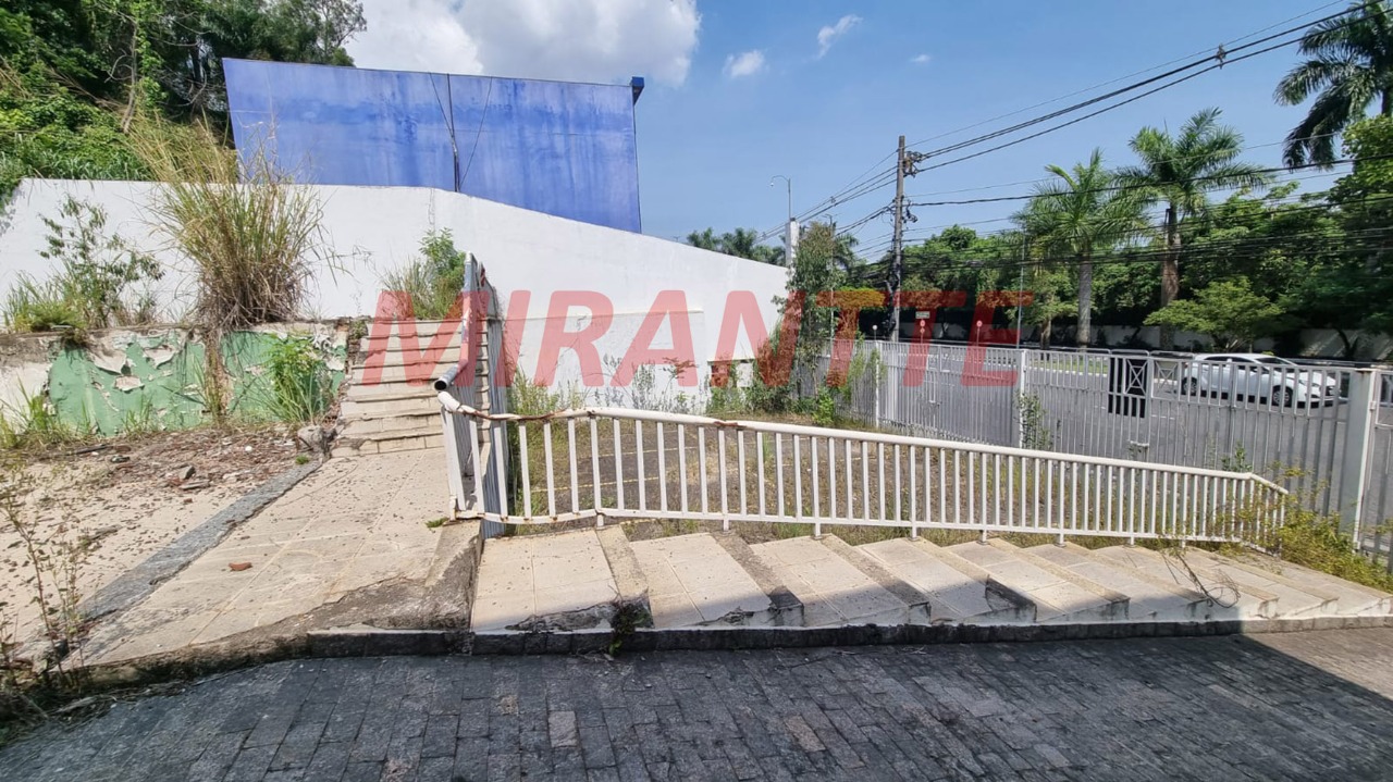 Terreno de 953m² em Santana