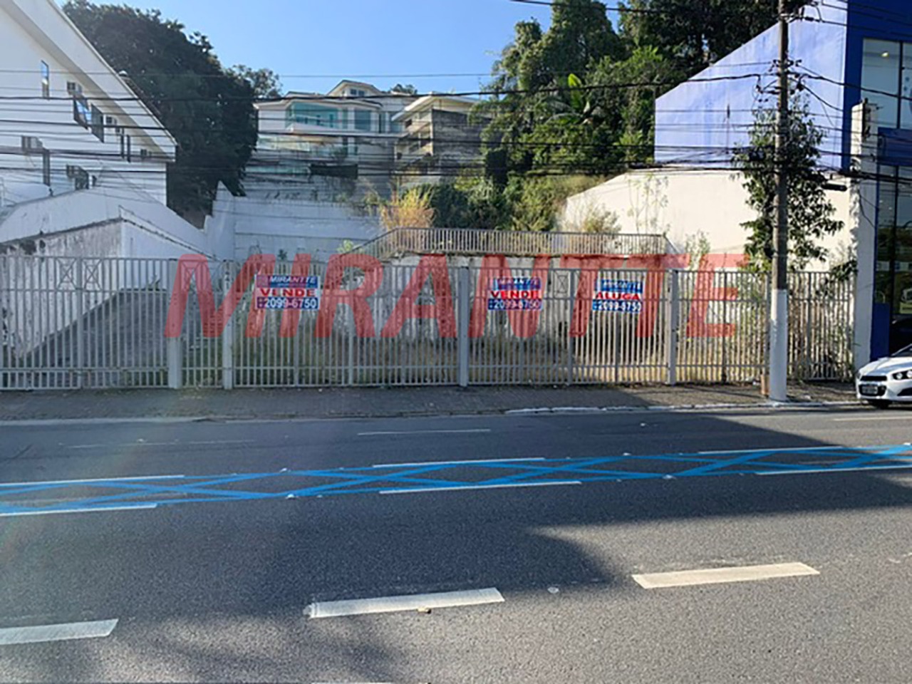 Terreno de 953m² em Santana
