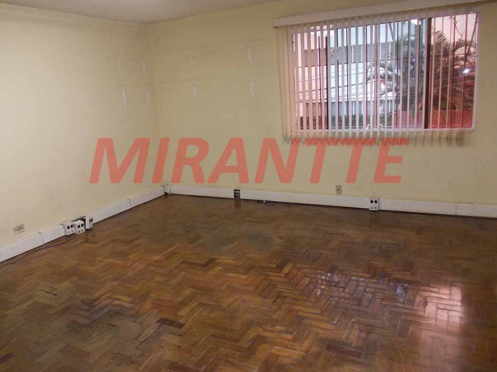 Sobrado de 140m² com 3 quartos em Santana