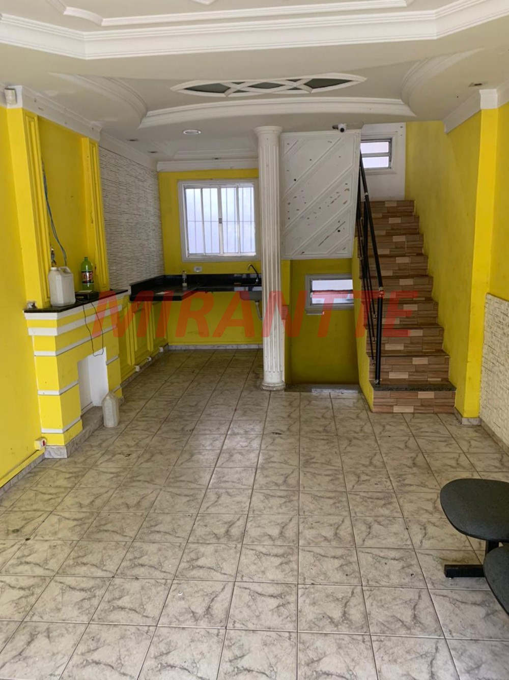 Comercial de 120m² em Santana