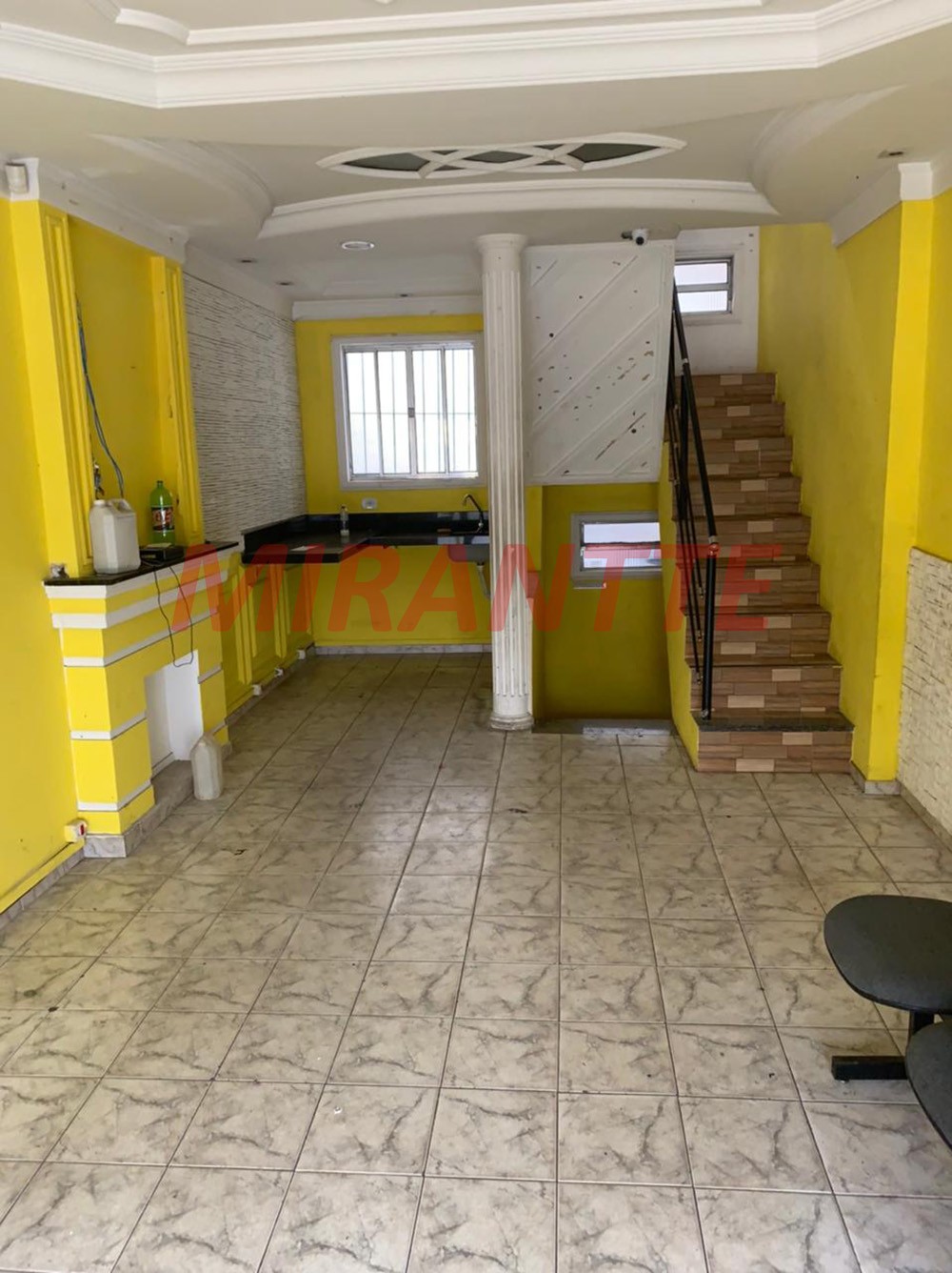Comercial de 120m² em Santana