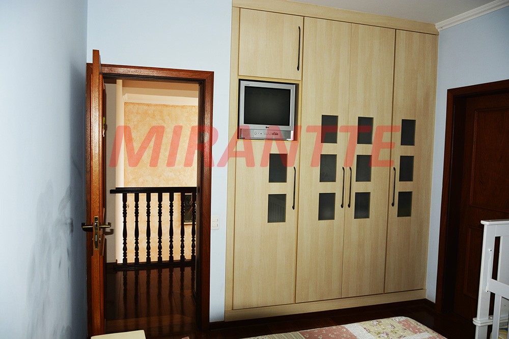 Cond. fechado de 465m² com 4 quartos em Consolação
