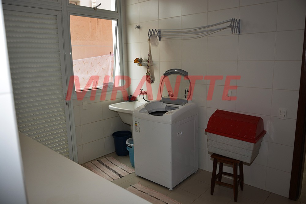 Cond. fechado de 465m² com 4 quartos em Consolação