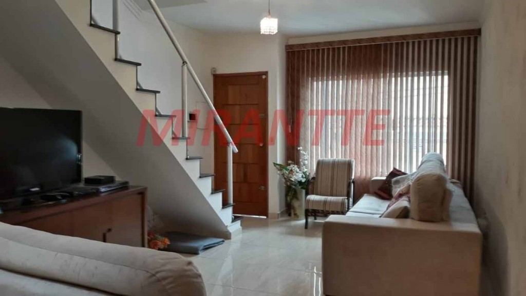 Sobrado de 190m² com 3 quartos em Vila Aurora