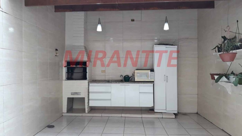 Sobrado de 190m² com 3 quartos em Vila Aurora