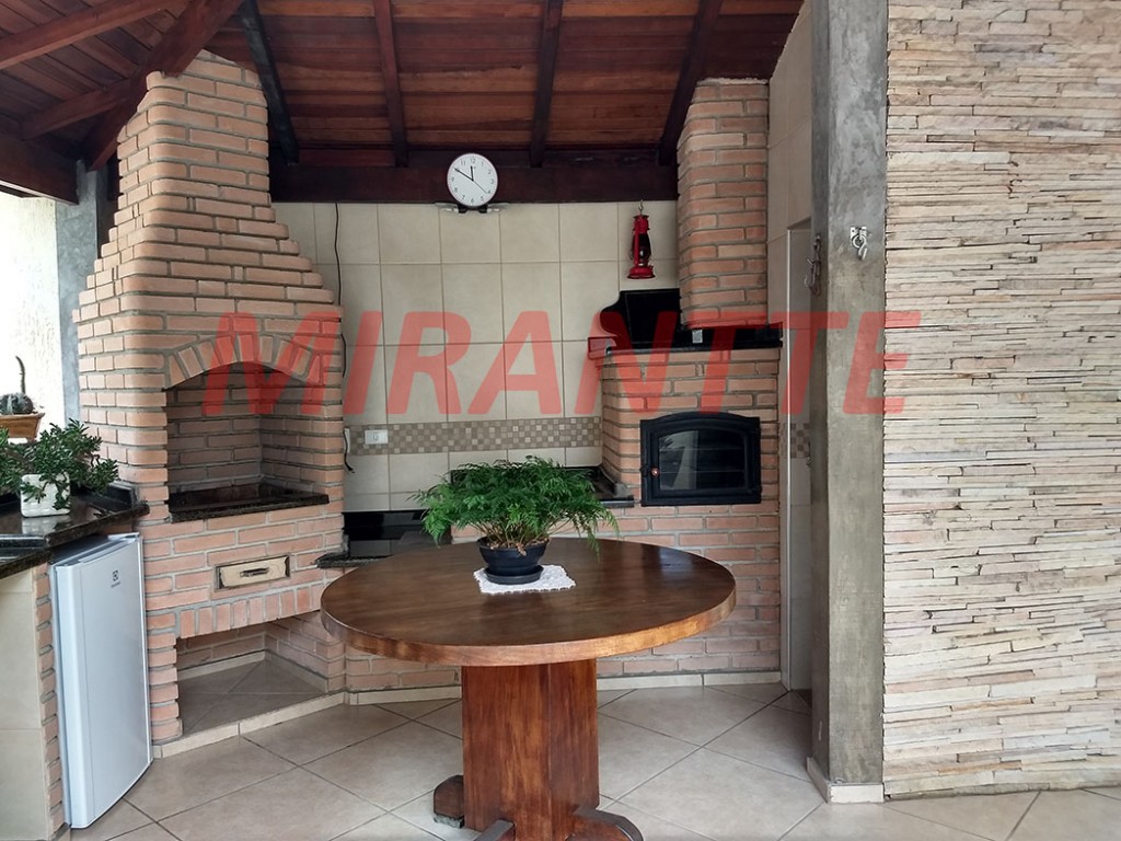 Sobrado de 450m² com 4 quartos em Palmas Do Tremembé