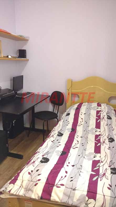 Sobrado de 165m² com 3 quartos em Água Fria