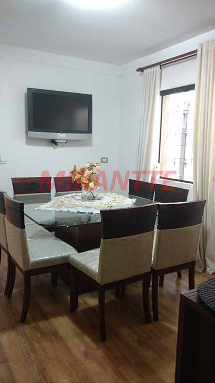 Sobrado de 165m² com 3 quartos em Água Fria