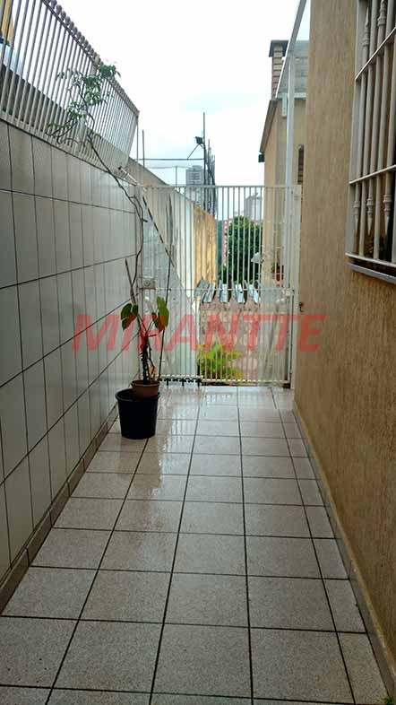 Sobrado de 165m² com 3 quartos em Água Fria