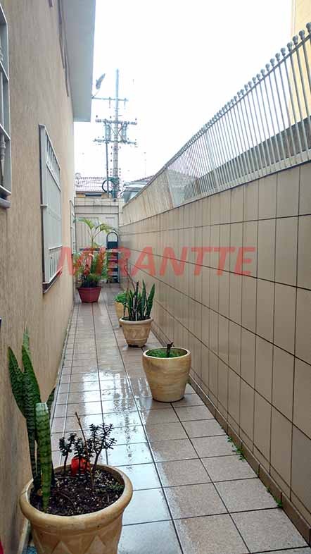 Sobrado de 165m² com 3 quartos em Água Fria