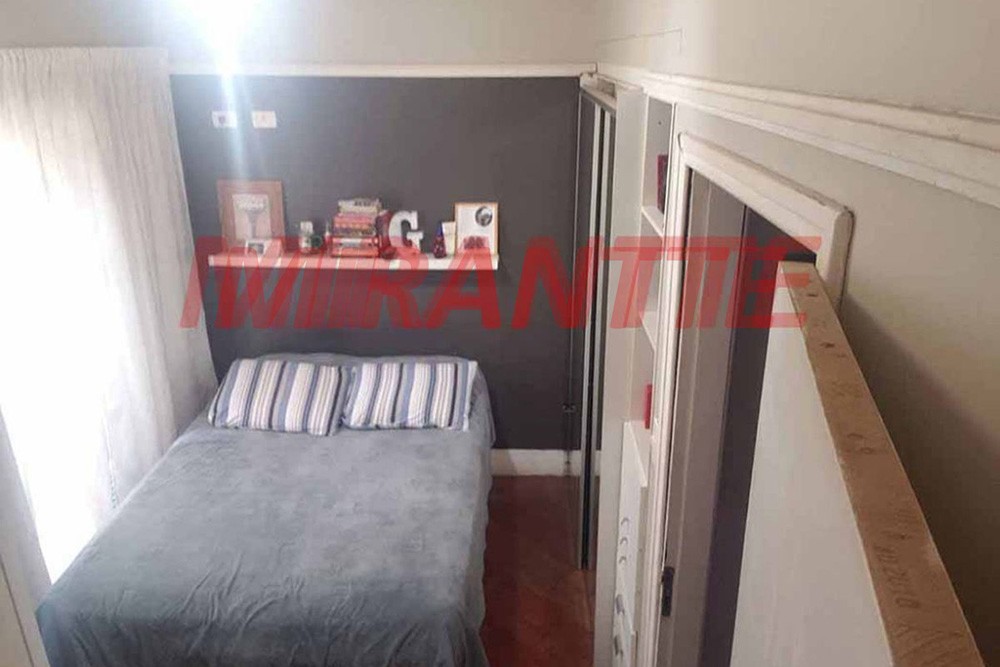 Cond. fechado de 130m² com 3 quartos em Horto Florestal