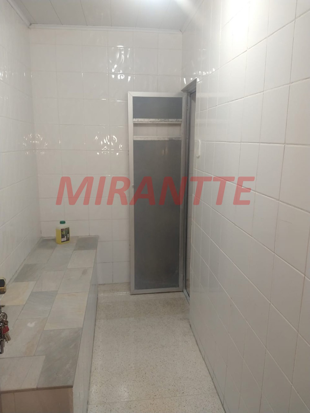 Cond. fechado de 130m² com 3 quartos em Horto Florestal