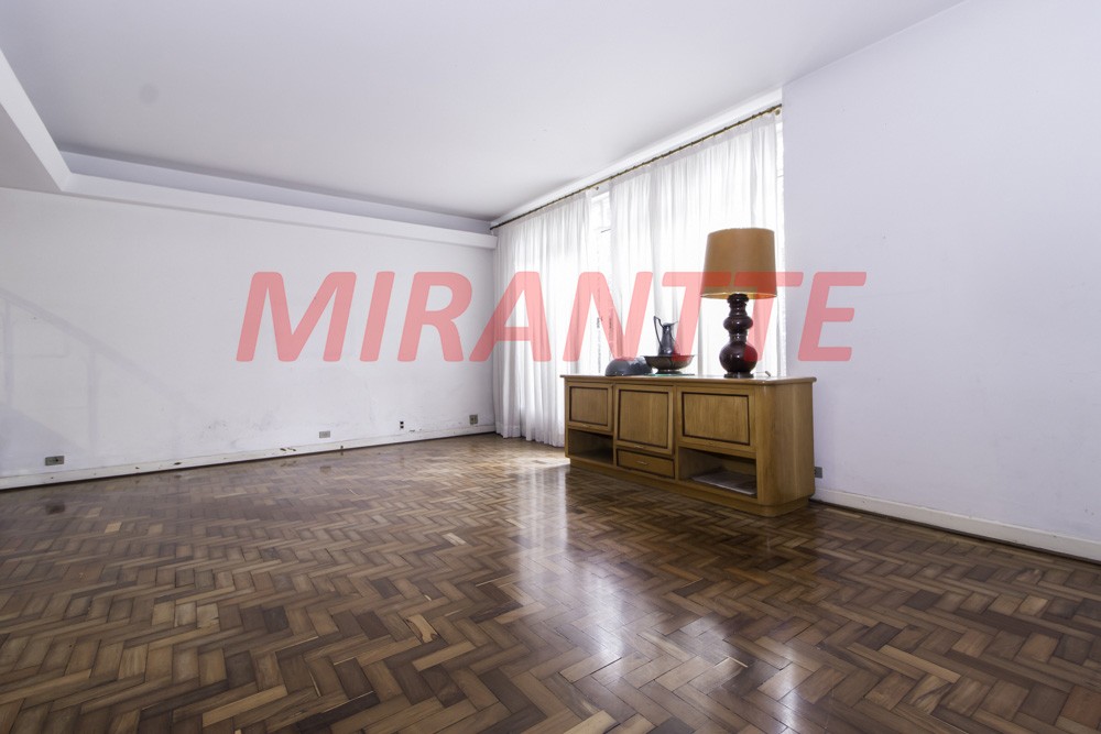 Sobrado de 242m² com 4 quartos em Planalto Paulista