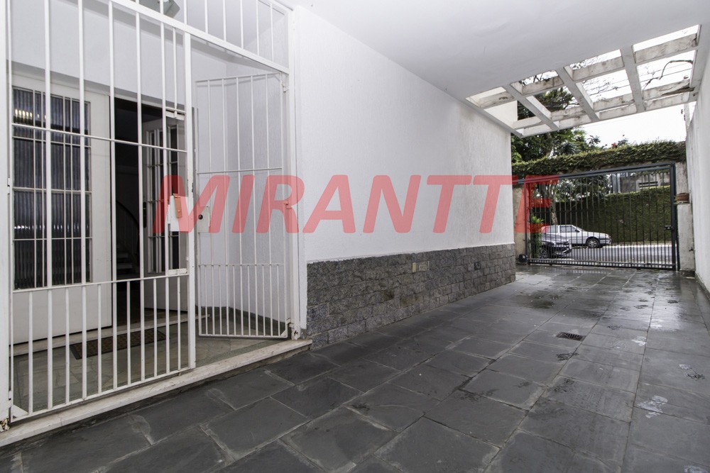 Sobrado de 242m² com 4 quartos em Planalto Paulista