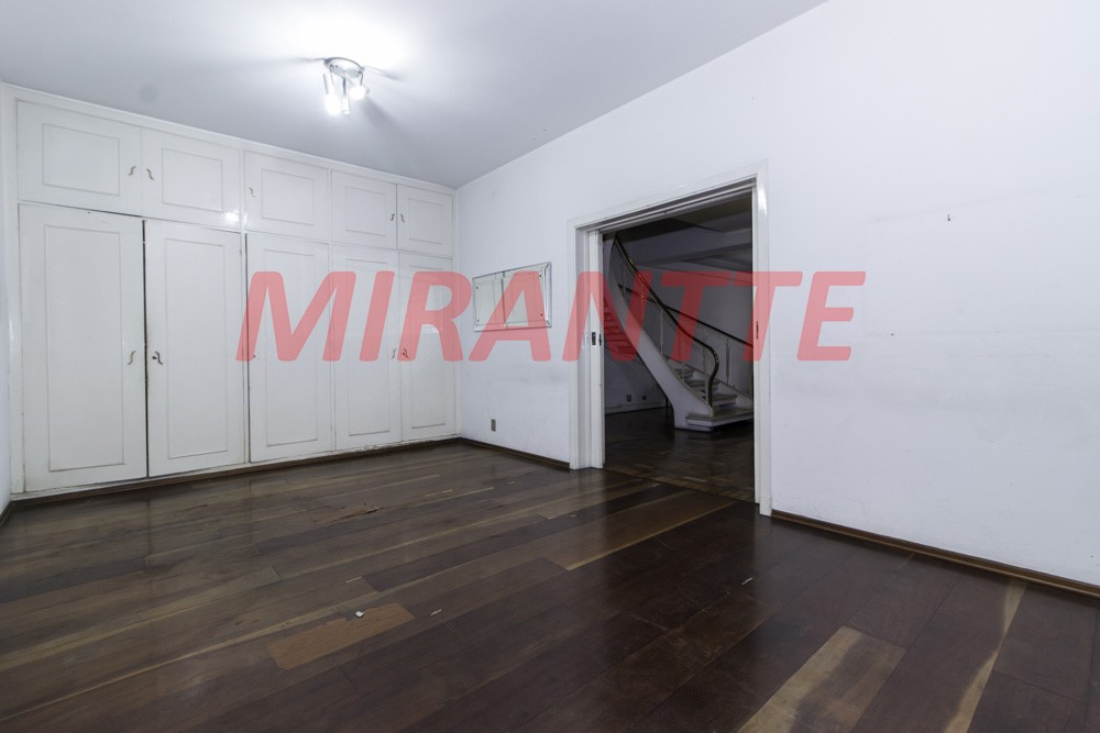 Sobrado de 242m² com 4 quartos em Planalto Paulista