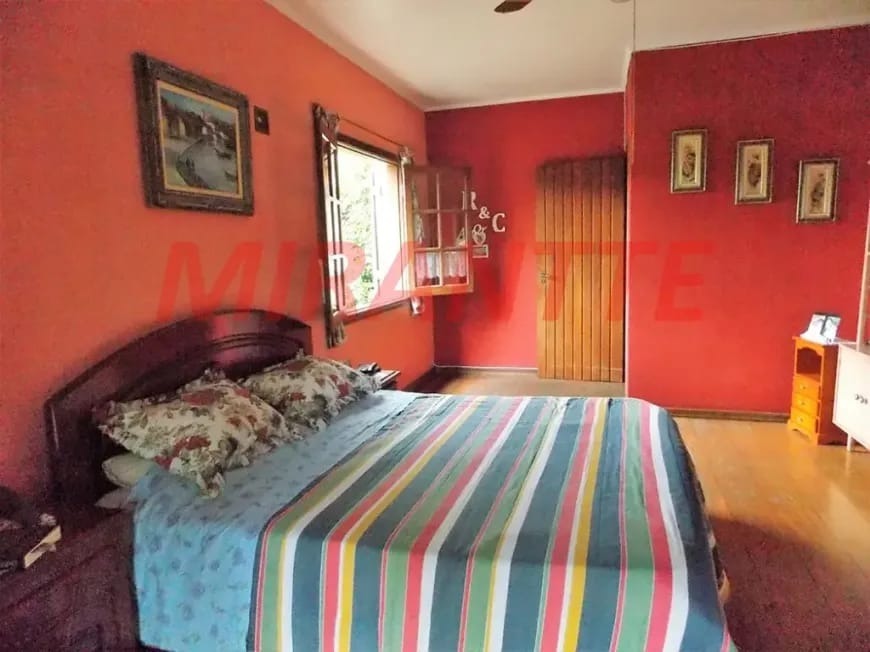 Sobrado de 750m² com 4 quartos em Jardim Floresta