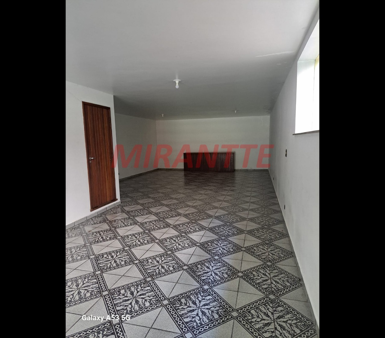 Sobrado de 750m² com 4 quartos em Jardim Floresta