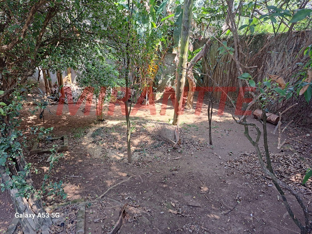 Sobrado de 750m² com 4 quartos em Jardim Floresta