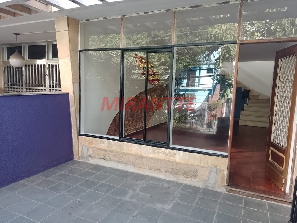 Sobrado de 196m² com 3 quartos em Santana