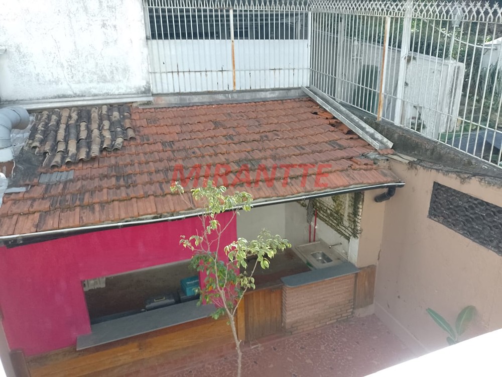 Sobrado de 196m² com 3 quartos em Santana