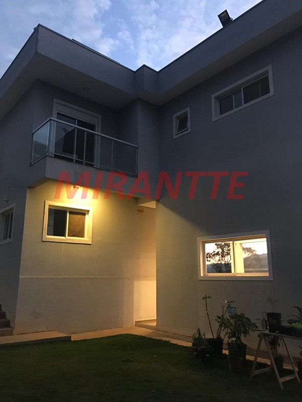 Sobrado de 450m² em Serra Da Cantareira