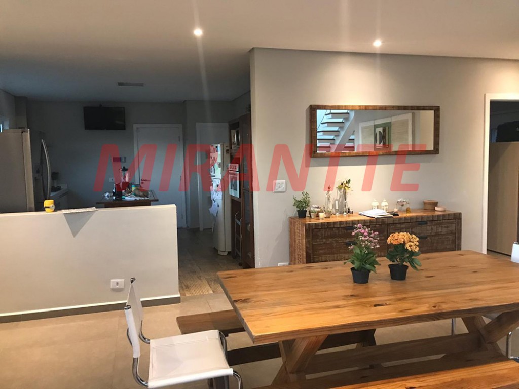 Sobrado de 450m² em Serra Da Cantareira