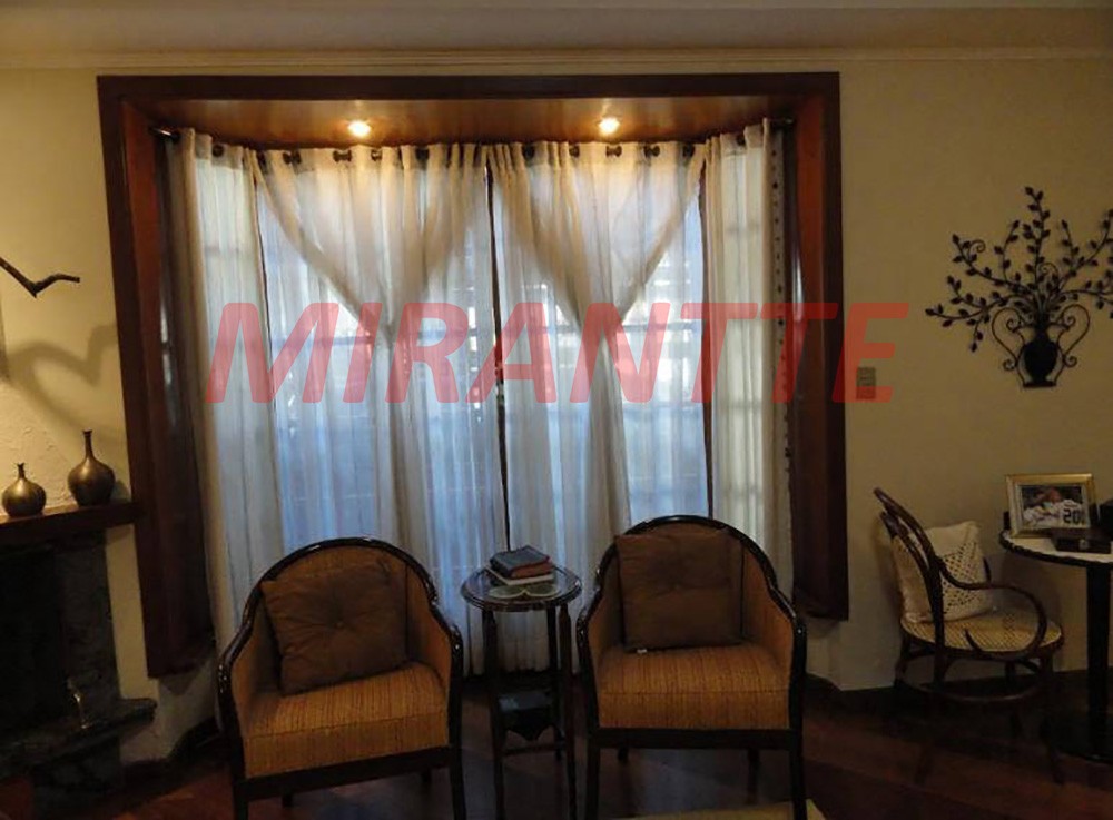 Sobrado de 200m² com 3 quartos em Brooklin