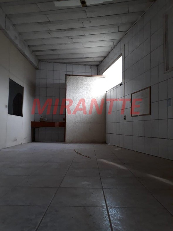 Comercial de 800m² em Serra Da Cantareira