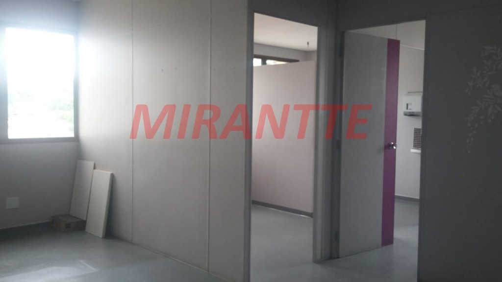 Comercial de 57m² em Santana