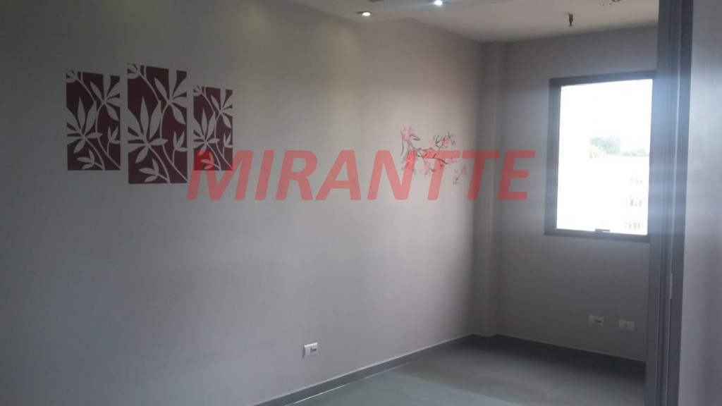 Comercial de 57m² em Santana