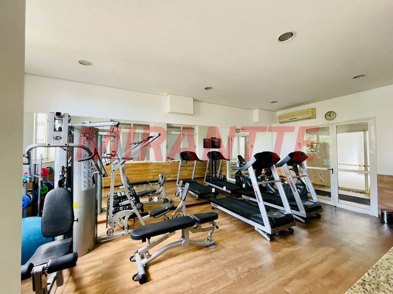 Apartamento de 215m² com 3 quartos em Perdizes