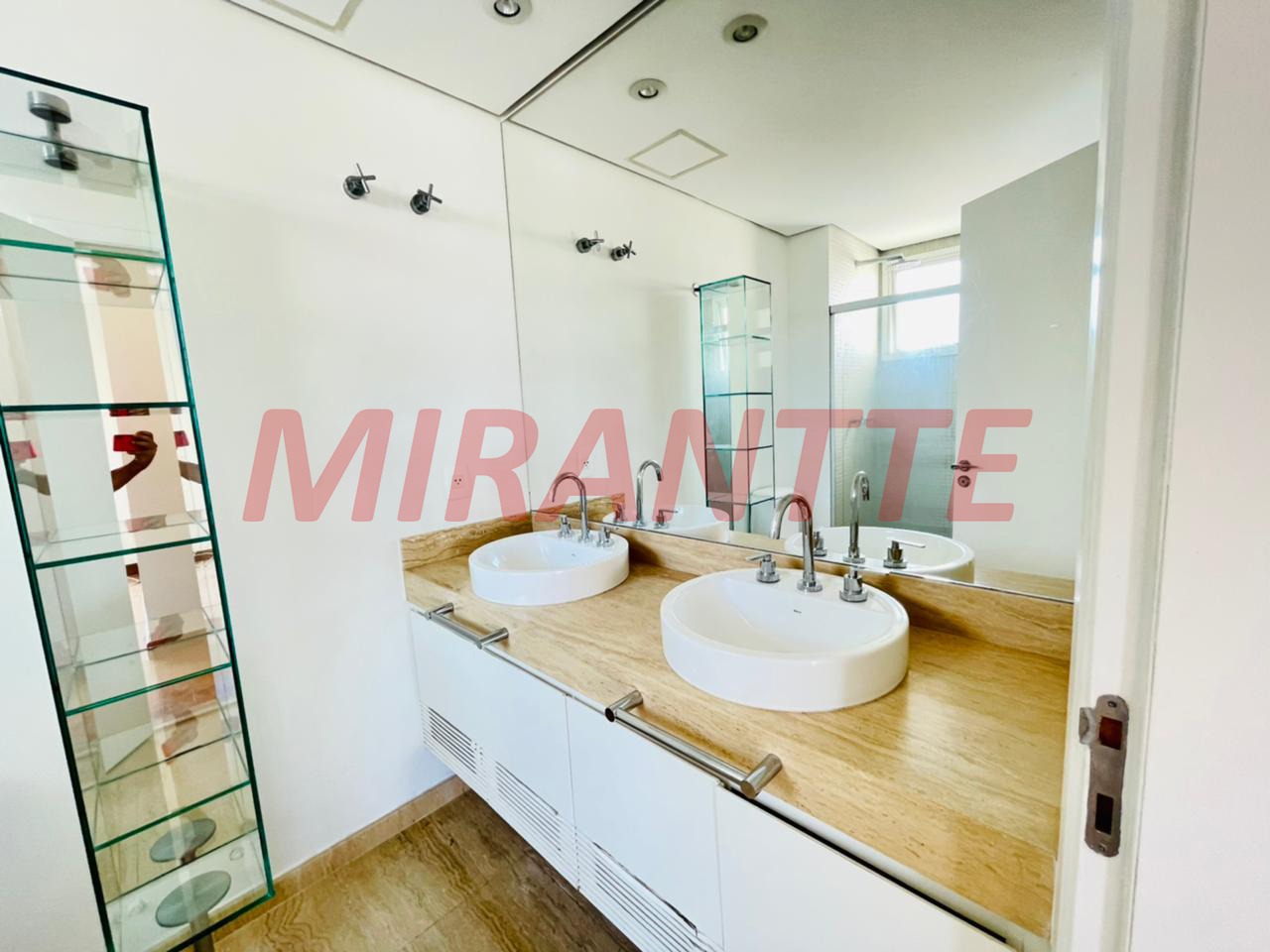 Apartamento de 215m² com 3 quartos em Perdizes