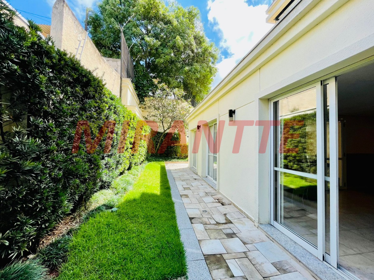 Apartamento de 215m² com 3 quartos em Perdizes