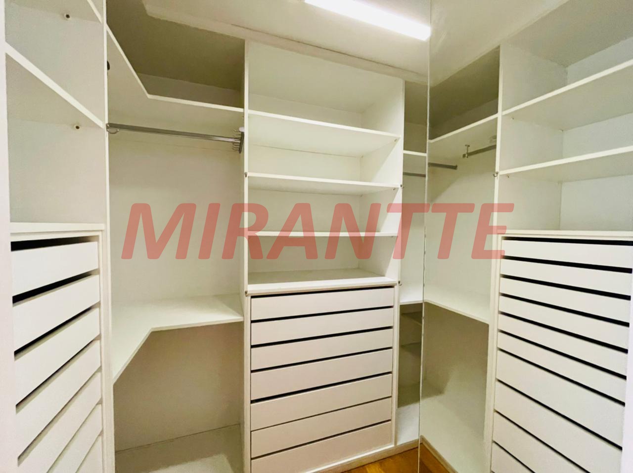Apartamento de 215m² com 3 quartos em Perdizes