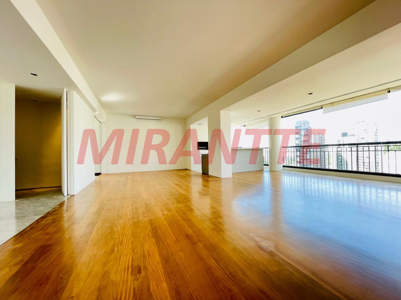 Apartamento de 215m² com 3 quartos em Perdizes
