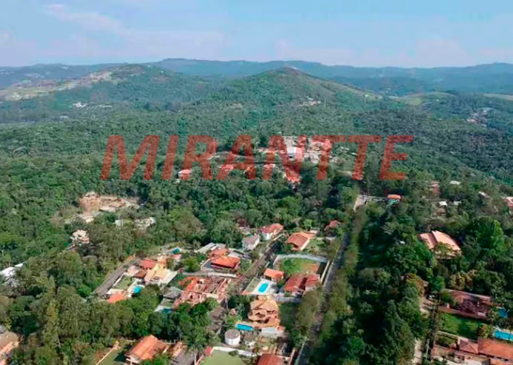 Cond. fechado de 269m² com 3 quartos em Centro – Mairiporã